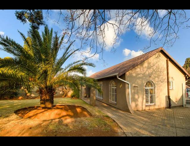 4 BEDROOM HOUSE FOR SALE IN MAYBERRY PARK